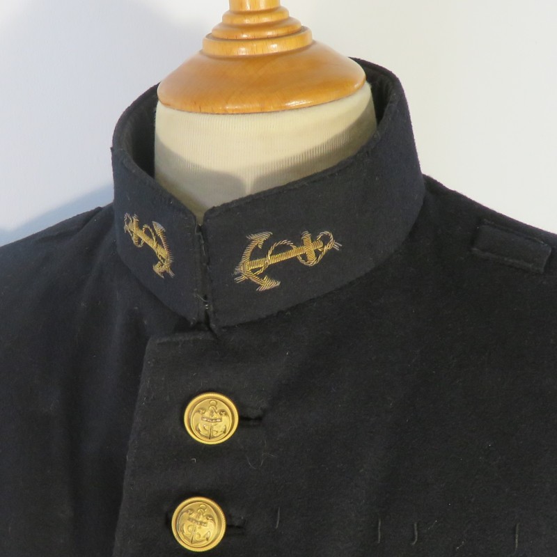 VESTE D'UNIFORME MODELE 1931 D'UN ADJUDANT DE L'INFANTERIE COLONIALE DATEE 1935